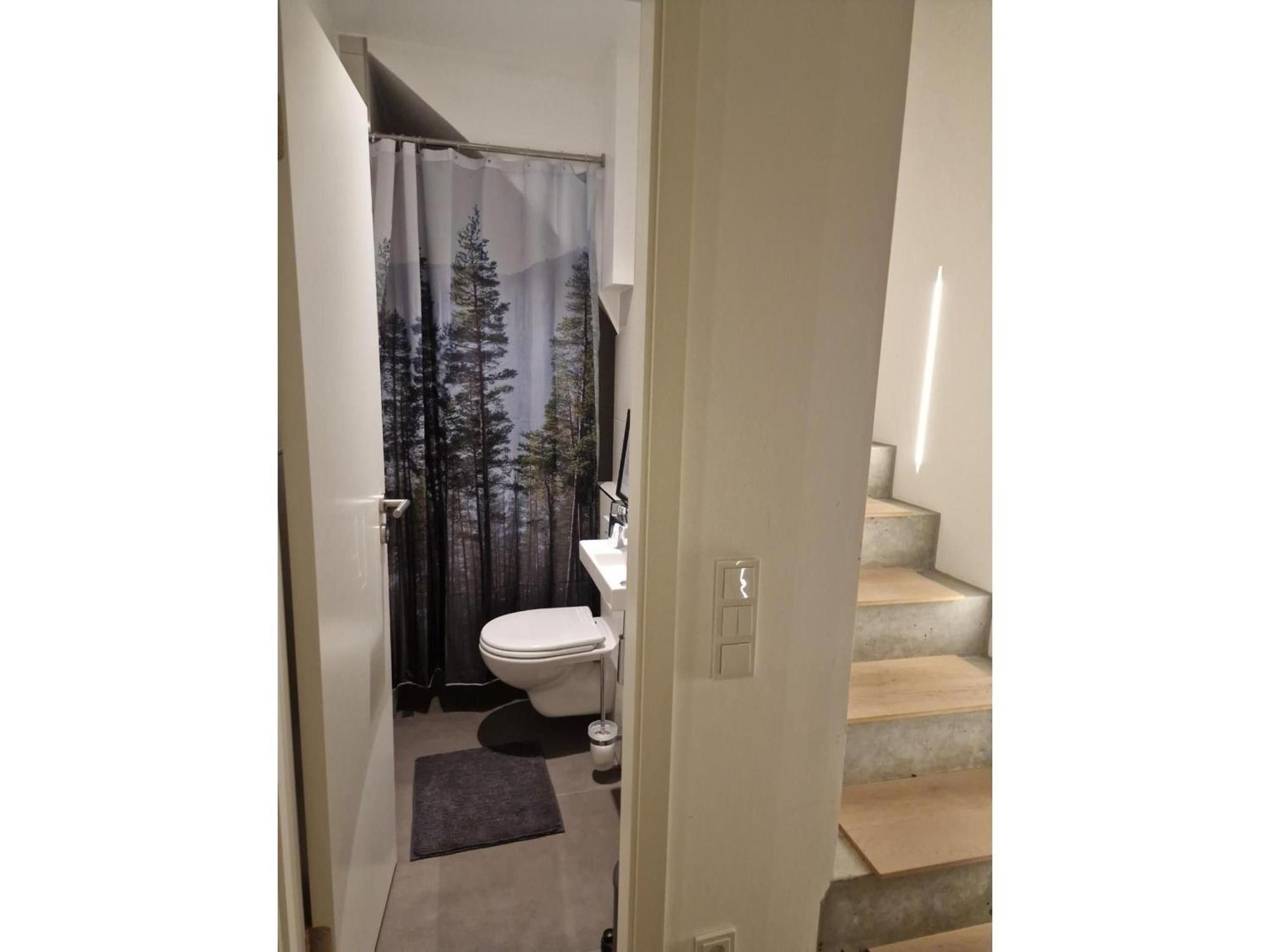 Stadtnahes Gaestezimmer Im Penthouse Bei Esi Tübingen Eksteriør bilde