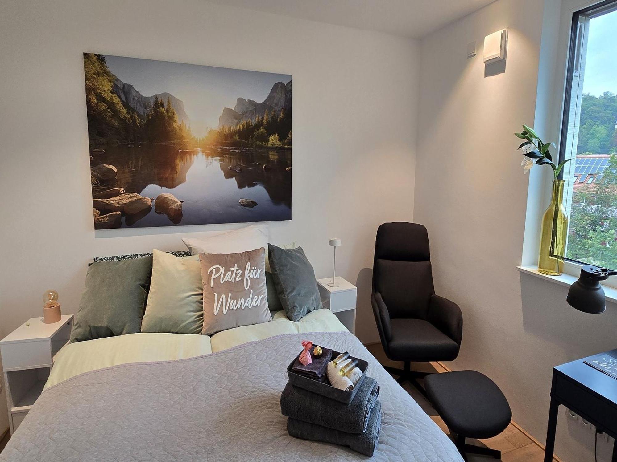 Stadtnahes Gaestezimmer Im Penthouse Bei Esi Tübingen Eksteriør bilde
